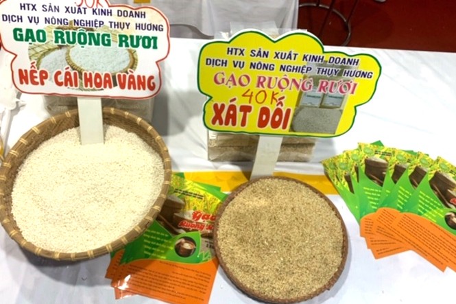 Sản phẩm gạo ruộng rươi đạt tiêu chuẩn OCOP 4 sao Sản phẩm gạo ruộng rươi đạt tiêu chuẩn OCOP 4 sao