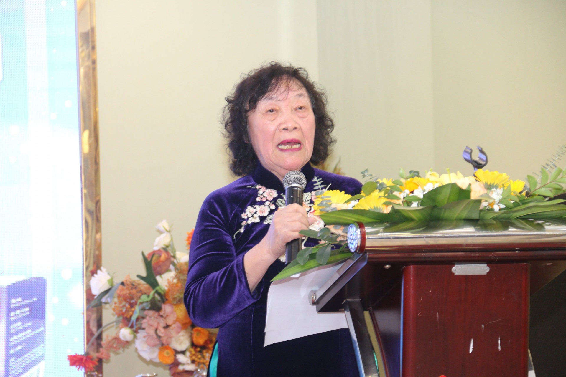 Công ty TNHH Nấm Linh Chi đón nhận danh hiệu “Doanh nghiệp Khoa học và Công nghệ”