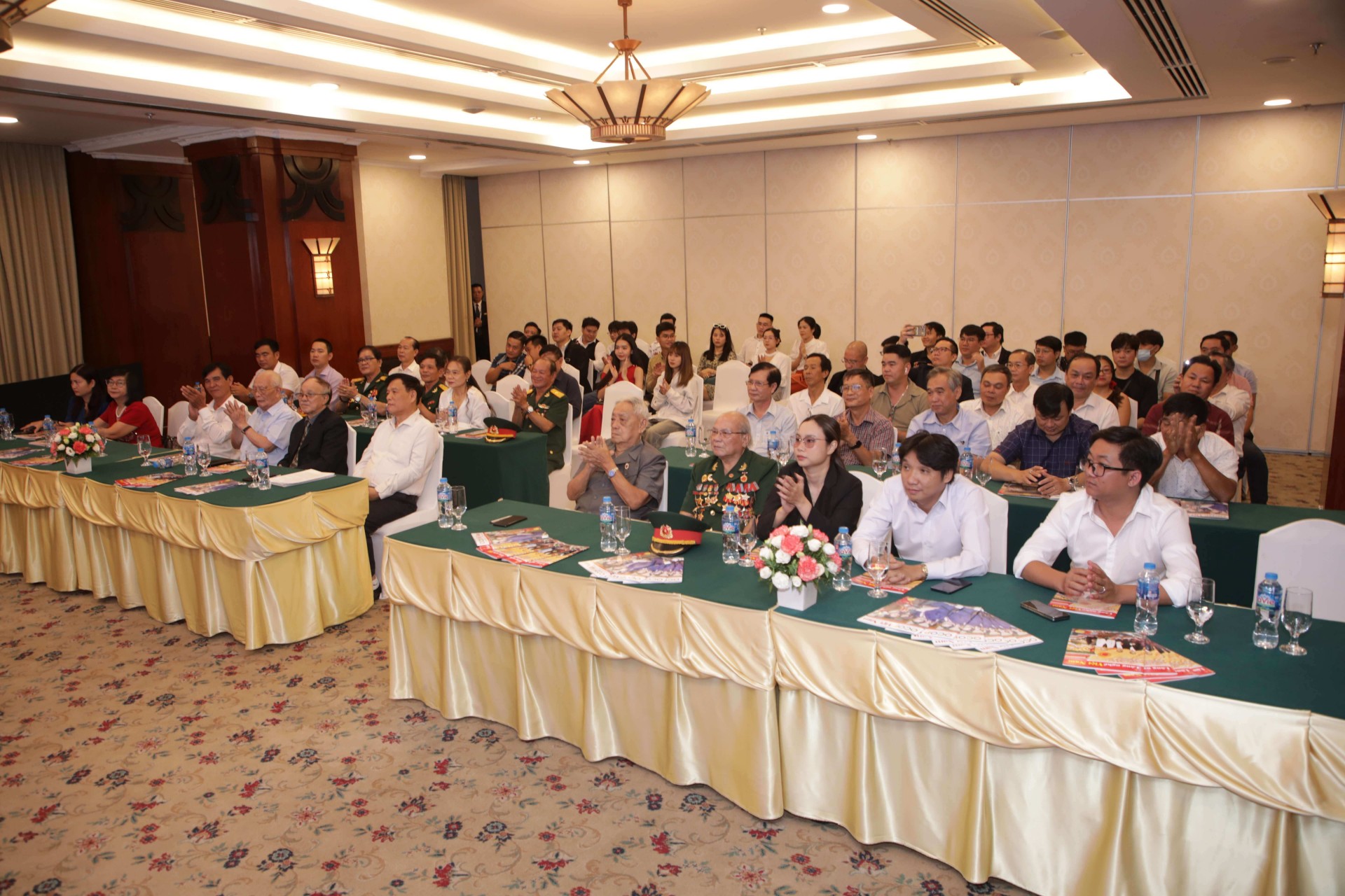 VPĐD tại TP. HCM - Tạp chí Làng nghề Việt Nam kỷ niệm 12 năm ra mắt số đầu tiên