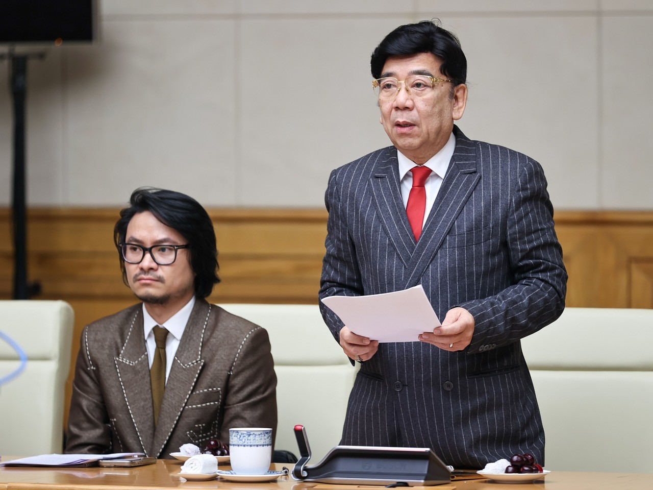 Thủ tướng Chính phủ chủ trì Hội nghị toàn quốc về phát triển các ngành công nghiệp văn hóa Việt Nam Thủ tướng Chính phủ chủ trì Hội nghị toàn quốc về phát triển các ngành công nghiệp văn hóa Việt Nam