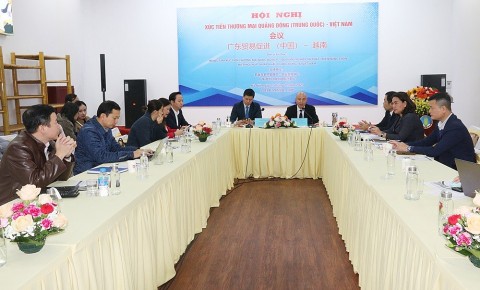 Xúc tiến quan hệ hợp tác thương mại Việt -  Trung