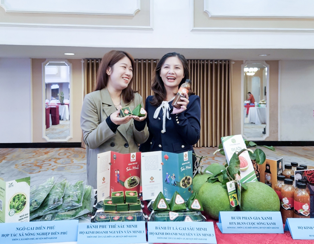 Khánh Hòa đề nghị Trung ương công nhận 1 sản phẩm OCOP 5 sao Các chủ thể giới thiệu sản phẩm của mình