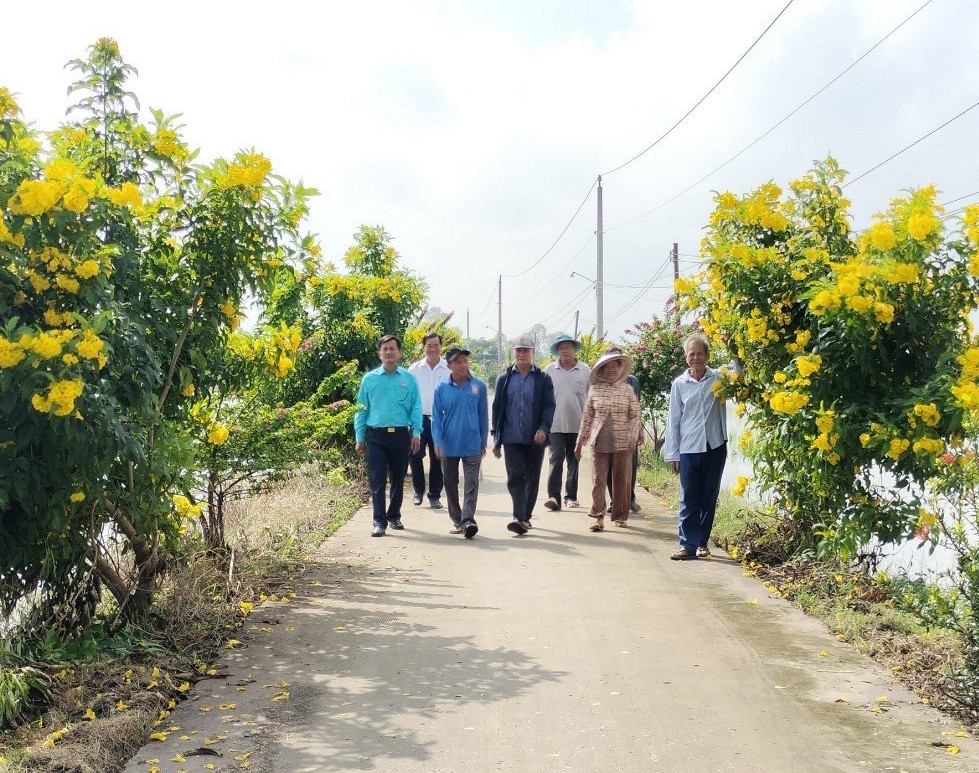 Long An: Rực rỡ những tuyến đường kiểu mẫu Long An: Rực rỡ những tuyến đường kiểu mẫu