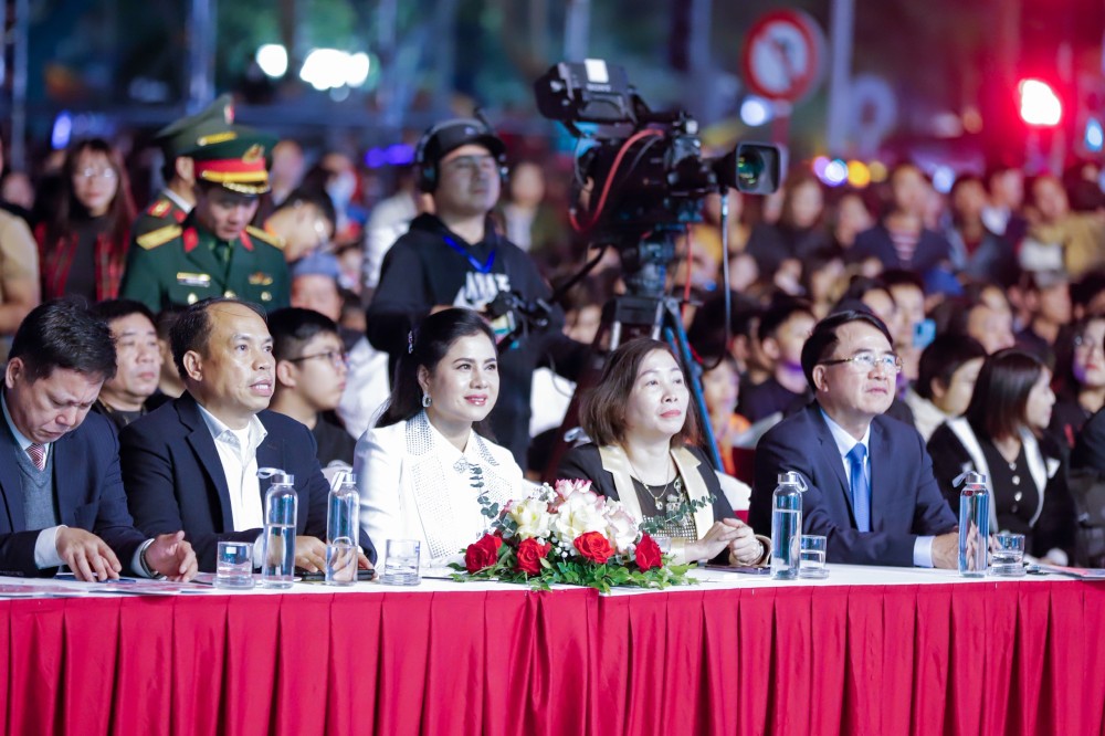 Chương trình biểu diễn nghệ thuật 