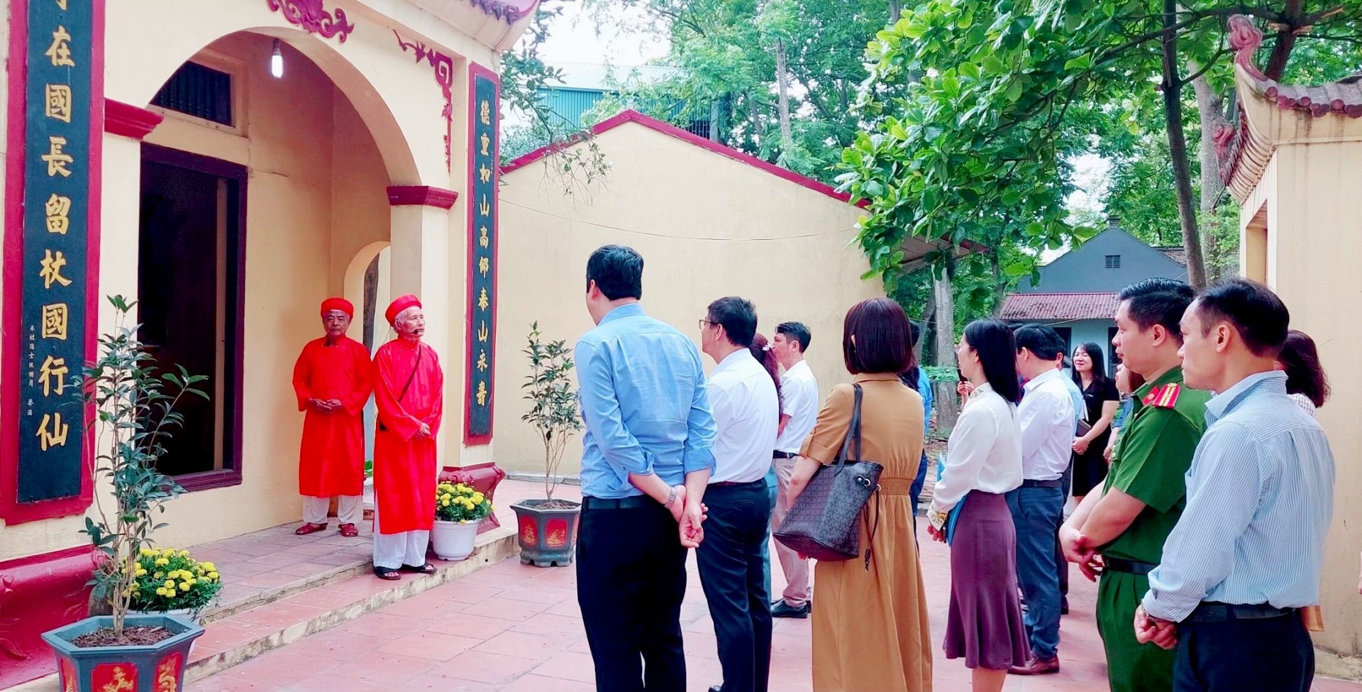 Di tích Văn chỉ làng Nguyệt Áng, xã Đại Áng, huyện Thanh Trì đã được Bộ Văn hóa - Thông tin (nay là Bộ Văn hóa, Thể thao và Du lịch) xếp hạng Di tích lịch sử - văn hóa cấp Quốc gia năm 1995.