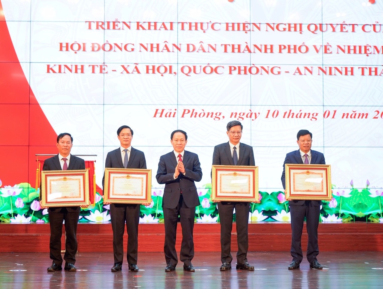 Hải Phòng: Quyết tâm nắm bắt, tận dụng cơ hội, khắc phục hạn chế để tăng tốc phát triển kinh tế xã hội năm 2024 Hải Phòng: Quyết tâm nắm bắt, tận dụng cơ hội, khắc phục hạn chế để tăng tốc phát triển kinh tế xã hội năm 2024