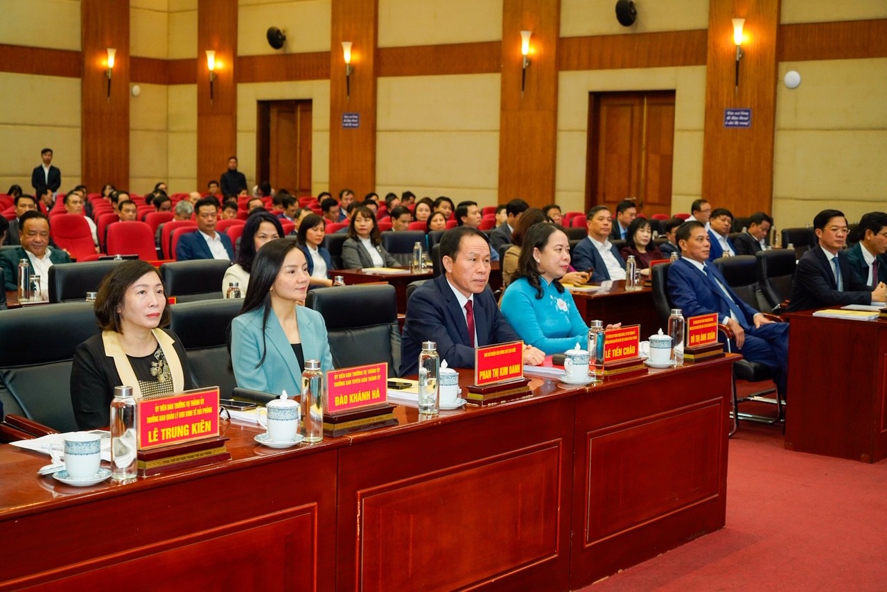 Hải Phòng: Quyết tâm nắm bắt, tận dụng cơ hội, khắc phục hạn chế để tăng tốc phát triển kinh tế xã hội năm 2024 Hải Phòng: Quyết tâm nắm bắt, tận dụng cơ hội, khắc phục hạn chế để tăng tốc phát triển kinh tế xã hội năm 2024