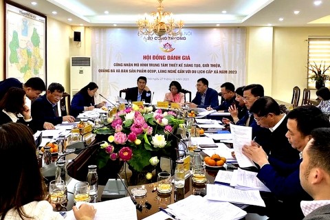 ha noi sap co 10 trung tam thiet ke sang tao tai cac lang nghe
