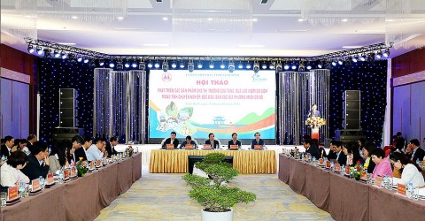 Hội thảo “Phát triển các sản phẩm cho thị trường quà tặng, quà lưu niệm du lịch mang tính chuyên nghiệp, độc đáo, bản sắc địa phương miền Cố đô”