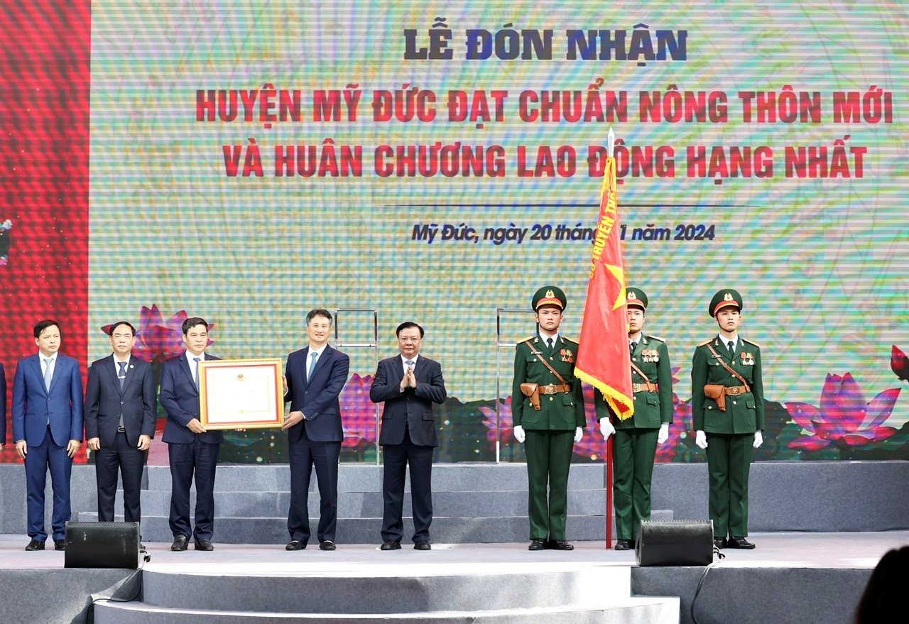 Huyện Mỹ Đức đón nhận Bằng đạt chuẩn Nông thôn mới và Huân chương Lao động hạng Nhất Huyện Mỹ Đức đón nhận Bằng đạt chuẩn Nông thôn mới và Huân chương Lao động hạng Nhất