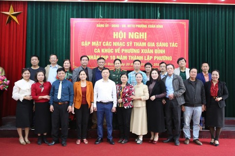 hoi nghi gap mat cac nhac si tham gia sang tac ca khuc ve phuong xuan dinh