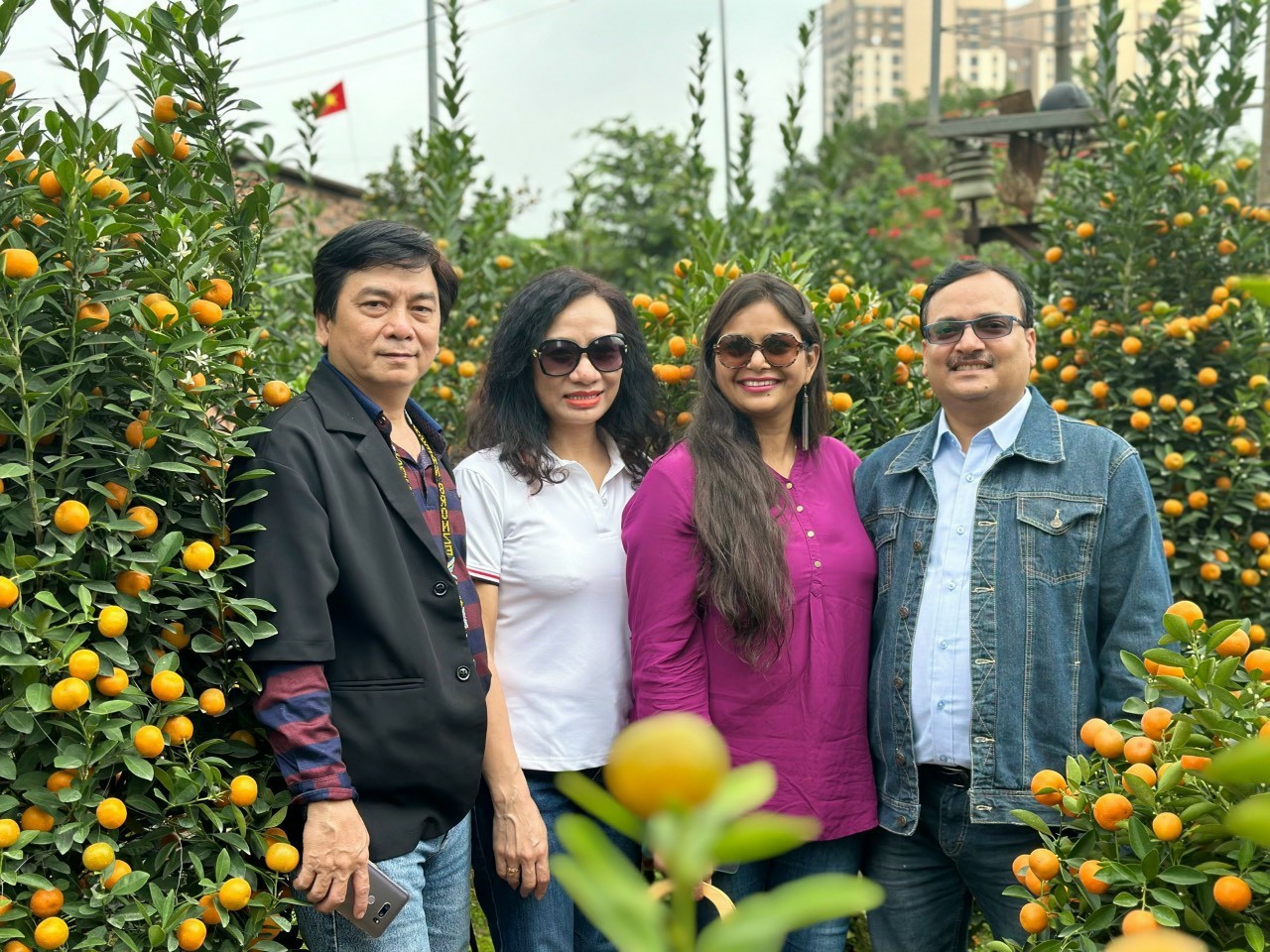 Hội hữu nghị Việt Nam - Ấn Độ TP.Hà Nội tham quan chuỗi di tích nổi tiếng tại quận Bắc Từ Liêm Hội hữu nghị Việt Nam - Ấn Độ TP.Hà Nội tham quan chuỗi di tích nổi tiếng tại quận Bắc Từ Liêm