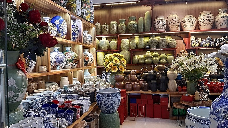 Bát Tràng phải trở thành một làng kiểu mẫu Bát Tràng phải trở thành một làng kiểu mẫu