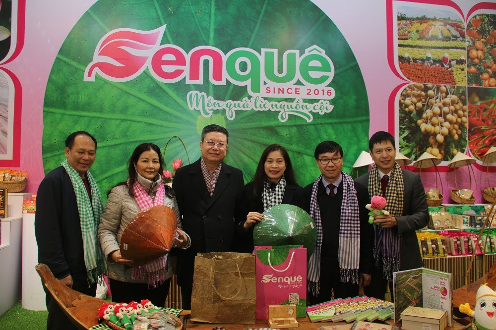 Sản vật khắp các vùng miền quy tụ tại Hội chợ Xuân Giáp Thìn 2024 Sản vật khắp các vùng miền quy tụ tại Hội chợ Xuân Giáp Thìn 2024