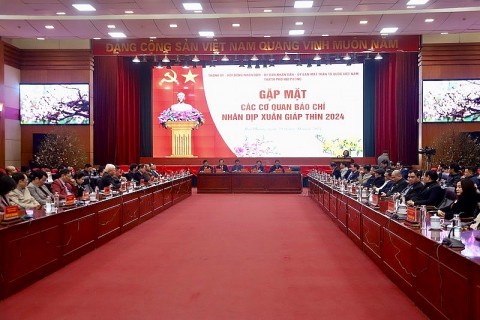 Thành uỷ - HĐND - UBND - Uỷ ban Mặt trận Tổ quốc Việt Nam thành phố Hải Phòng tổ chức Gặp mặt các cơ quan báo chí nhân dịp xuân Giáp Thìn 2024.