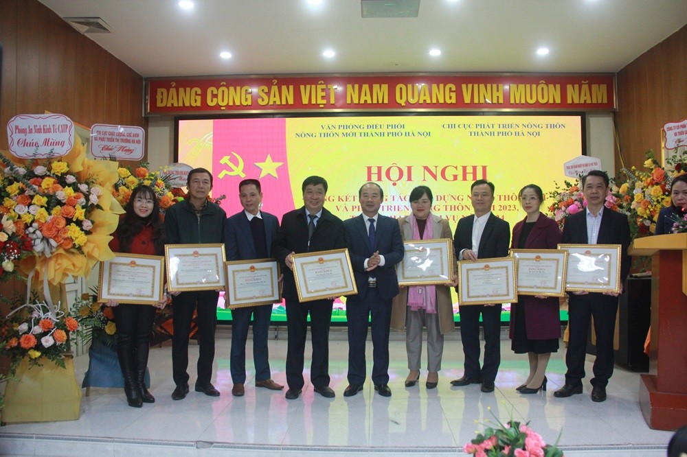 Hà Nội tổng kết công tác xây dựng nông thôn mới và phát triển nông thôn năm 2023 Hà Nội tổng kết công tác xây dựng nông thôn mới và phát triển nông thôn năm 2023