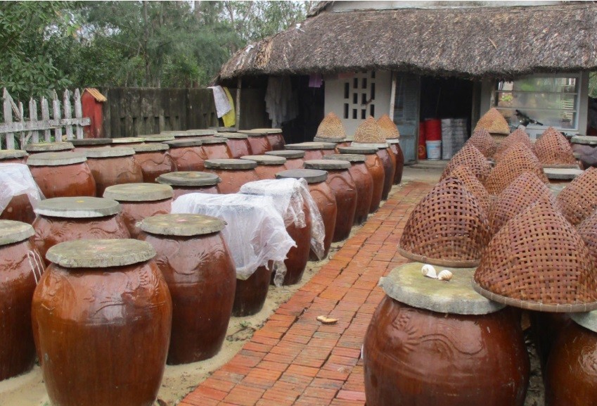 Làng nghề chế biến nước mắm Cửa Khe (xã Bình Dương, Thăng Bình) Làng nghề chế biến nước mắm Cửa Khe (xã Bình Dương, Thăng Bình)