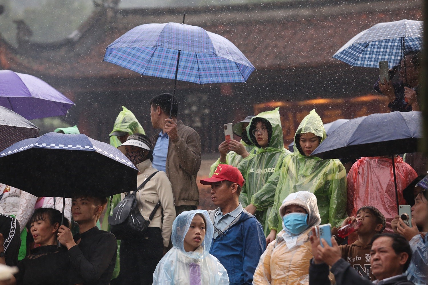 Lễ hội Chùa Hương xuân Giáp Thìn 2024