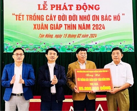 Huyện Ba Vì (Hà Nội): Xã Tản Hồng phát động "Tết trồng cây đời đời nhớ ơn Bác Hồ"