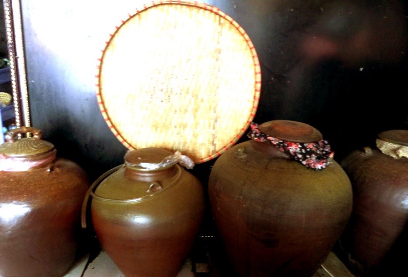 Chuếnh choáng say rượu ngô Bản Phố Chuếnh choáng say rượu ngô Bản Phố