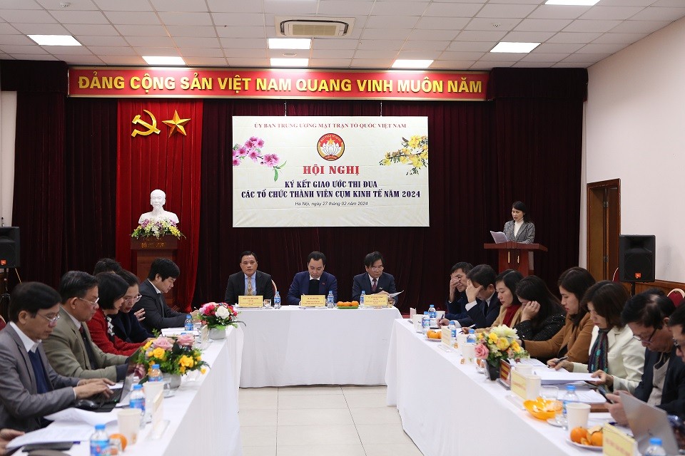 Cụm thi đua lĩnh vực kinh tế triển khai kế hoạch công tác và ký kết giao ước thi đua năm 2024 Cụm thi đua lĩnh vực kinh tế triển khai kế hoạch công tác và ký kết giao ước thi đua năm 2024