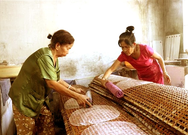 Làng nghề Tàu hũ ky bên sông cái vồn