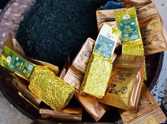 Sản phẩm Trà Đá Hen hảo hạng của Hợp tác xã sản xuất và chế biến chè Đá Hen đạt chuẩn OCOP 4 sao. Sản phẩm Trà Đá Hen hảo hạng của Hợp tác xã sản xuất và chế biến chè Đá Hen đạt chuẩn OCOP 4 sao.