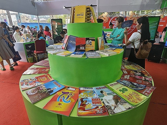 Tưng bừng khai mạc hội báo toàn quốc 2024 Tưng bừng khai mạc hội báo toàn quốc 2024