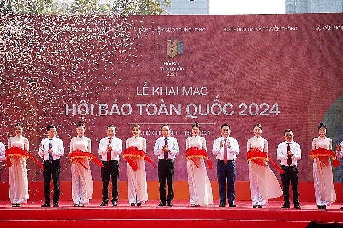 Tưng bừng khai mạc hội báo toàn quốc 2024 Tưng bừng khai mạc hội báo toàn quốc 2024