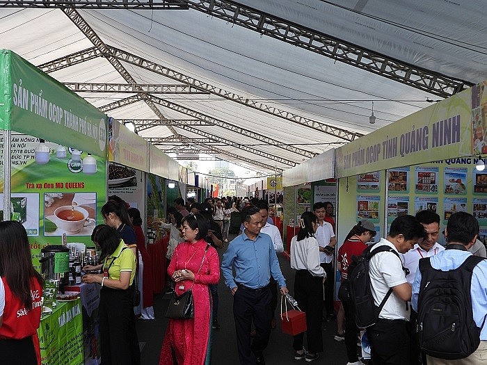 Tưng bừng khai mạc hội báo toàn quốc 2024 Tưng bừng khai mạc hội báo toàn quốc 2024