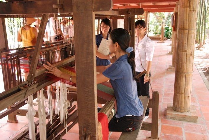 Kỳ quan di sản “ Làng nghề - Một thoáng Việt Nam”