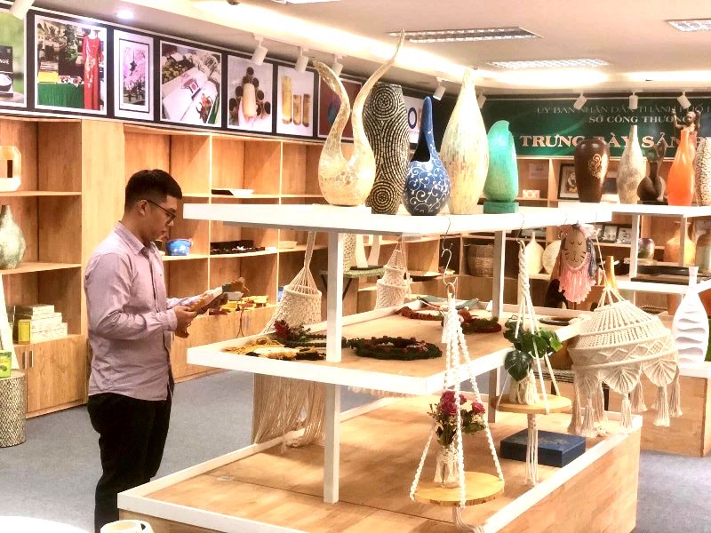 Lợi ích của việc bán hàng online với sản phẩm thủ công mỹ nghệ Lợi ích của việc bán hàng online với sản phẩm thủ công mỹ nghệ