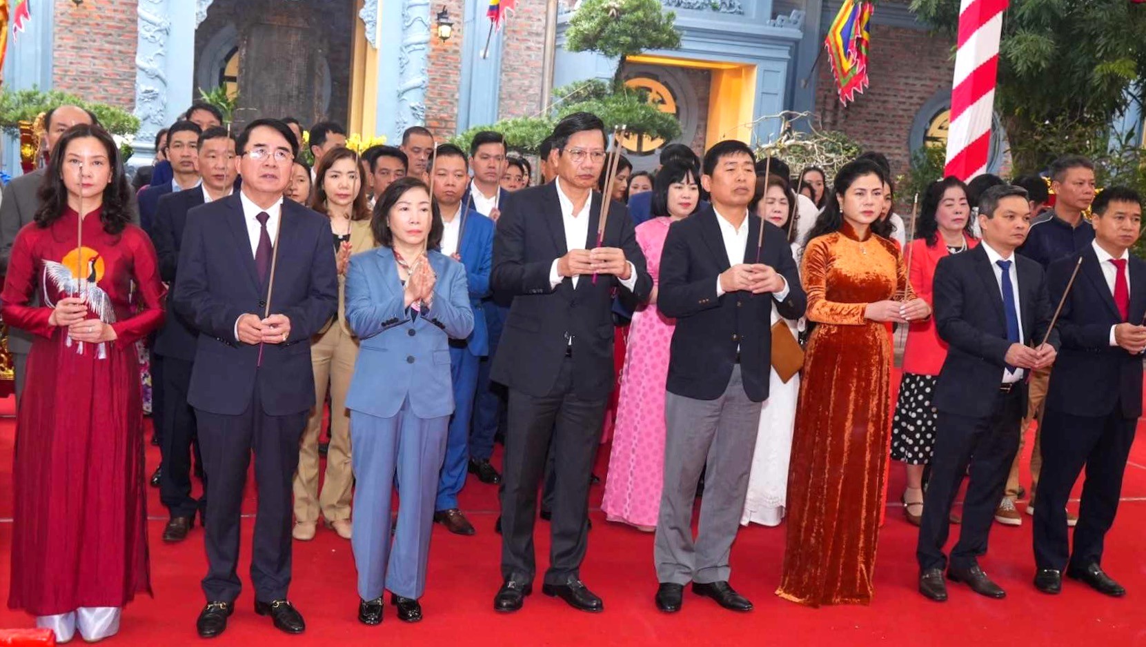 Lễ hội truyền thống Nữ tướng Lê Chân - Di sản văn hóa phi vật thể quốc gia. Lễ hội truyền thống Nữ tướng Lê Chân - Di sản văn hóa phi vật thể quốc gia.