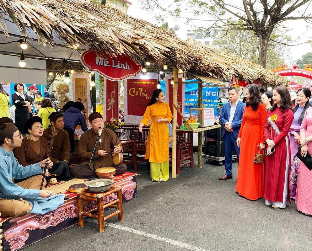 Lễ hội truyền thống Nữ tướng Lê Chân - Di sản văn hóa phi vật thể quốc gia. Lễ hội truyền thống Nữ tướng Lê Chân - Di sản văn hóa phi vật thể quốc gia.