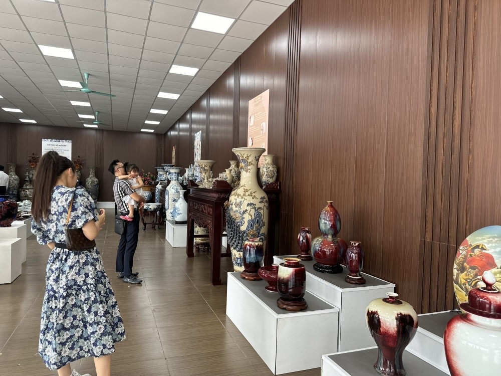 Ấn tượng Lễ hội làng Gốm cổ Bát Tràng