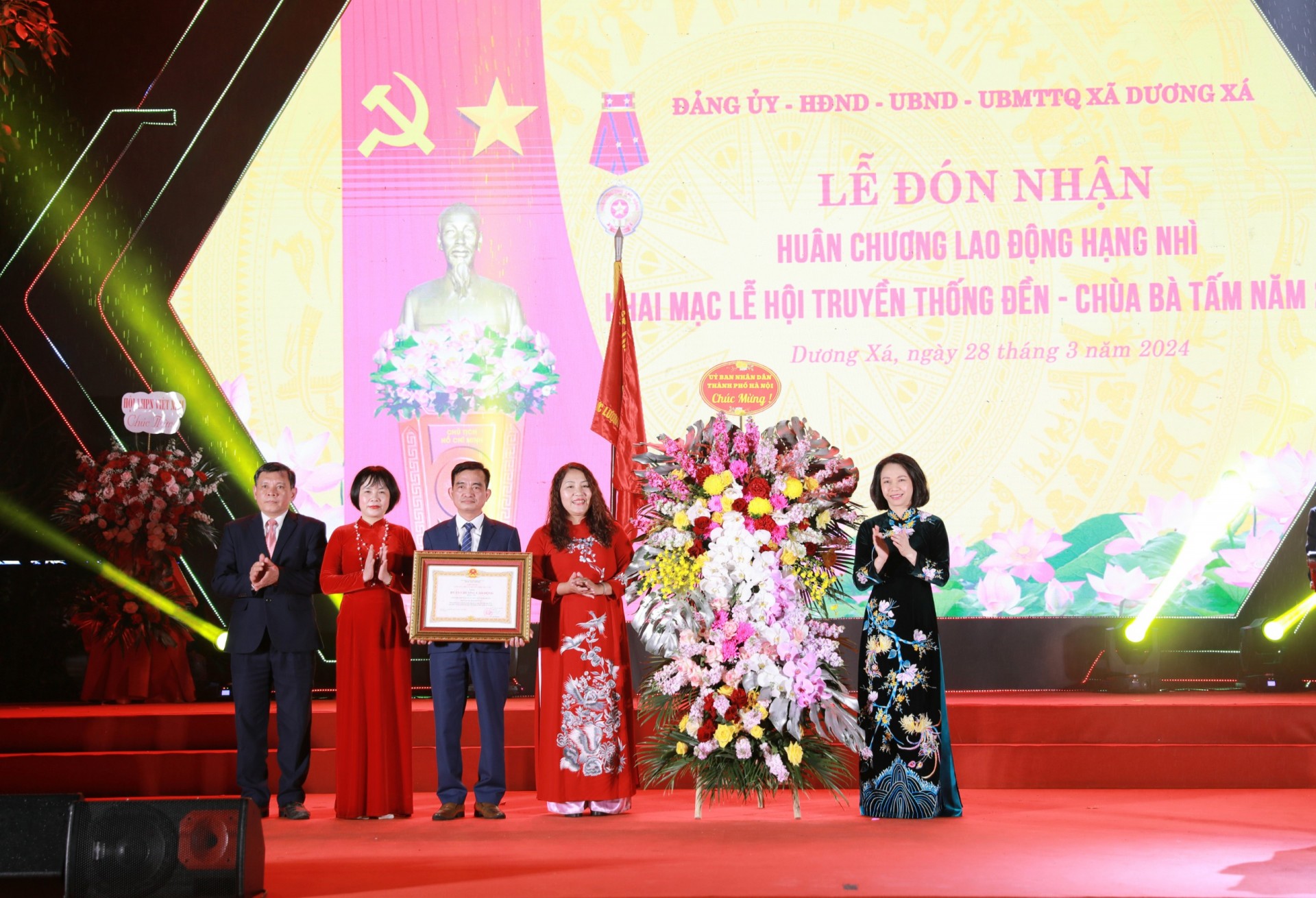 Xã Dương Xá tổ chức Lễ đón nhận Huân chương Lao động hạng Nhì và khai mạc Lễ hội truyền thống Đền - Chùa Bà Tấm 2024