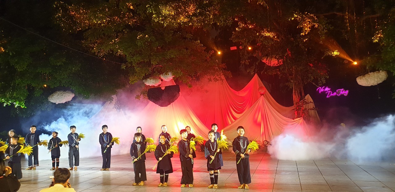 Ấn tượng “Ngày hội văn hóa, du lịch Sa Pa tại Hà Nội” Ấn tượng “Ngày hội văn hóa, du lịch Sa Pa tại Hà Nội”