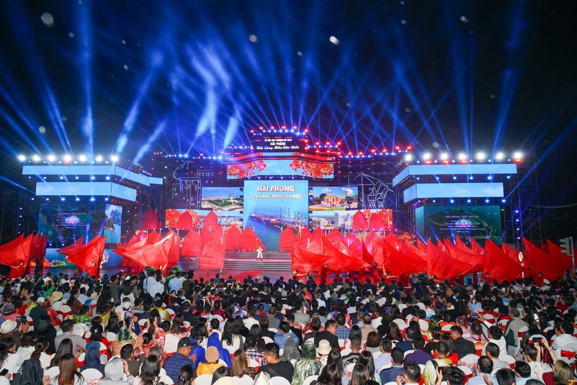 Hải Phòng chuẩn bị cho Lễ hội Hoa Phượng Ðỏ 2024