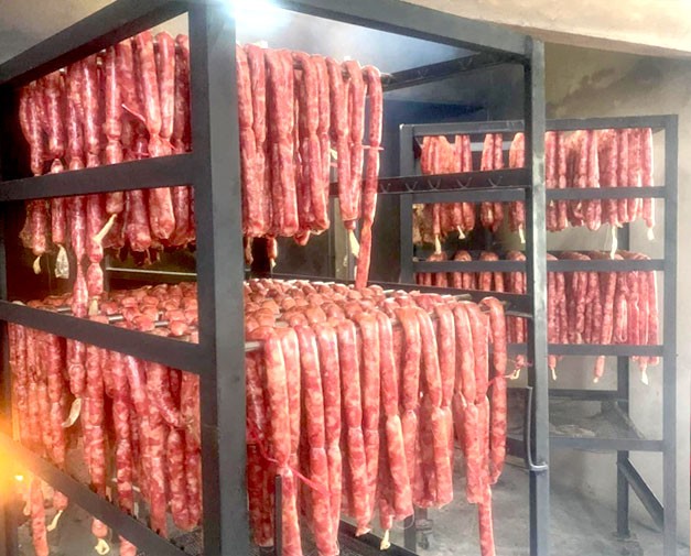 Các sản phẩm nhà Thoa Nguyễn được chế biến bằng bí quyết gia truyền thơm ngon.