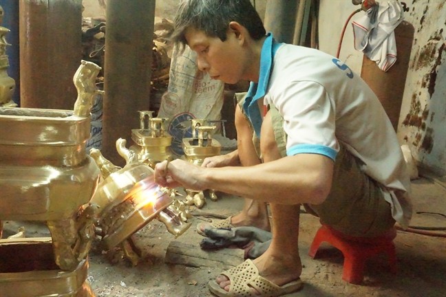 Thăng trầm nghề đúc lư đồng An Hội ở thành phố hồ chí minh Thăng trầm nghề đúc lư đồng An Hội ở thành phố hồ chí minh
