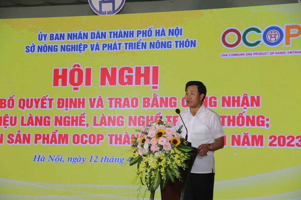 Hà Nội: Trao quyết định công nhận 15 làng nghề và 104 sản phẩm OCOP 4 sao Hà Nội: Trao quyết định công nhận 15 làng nghề và 104 sản phẩm OCOP 4 sao