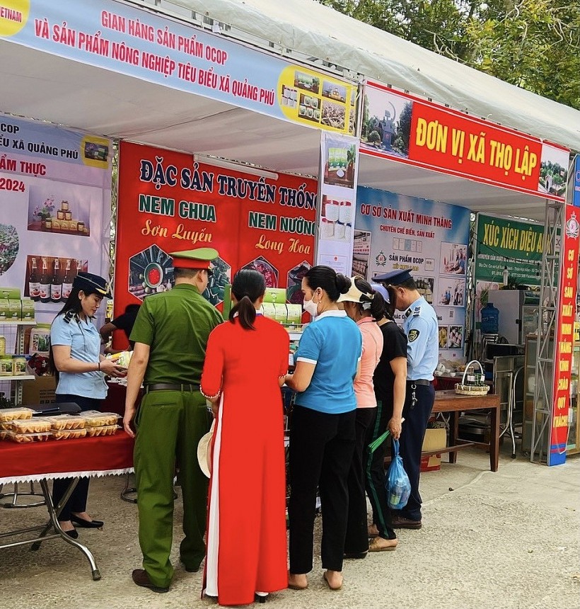 Thanh Hóa: Đa dạng các sản phẩm OCOP tại Lễ hội Đền thờ Lê Hoàn và Tuần lễ văn hóa - du lịch - ẩm thực Thọ Xuân Thanh Hóa: Đa dạng các sản phẩm OCOP tại Lễ hội Đền thờ Lê Hoàn và Tuần lễ văn hóa - du lịch - ẩm thực Thọ Xuân