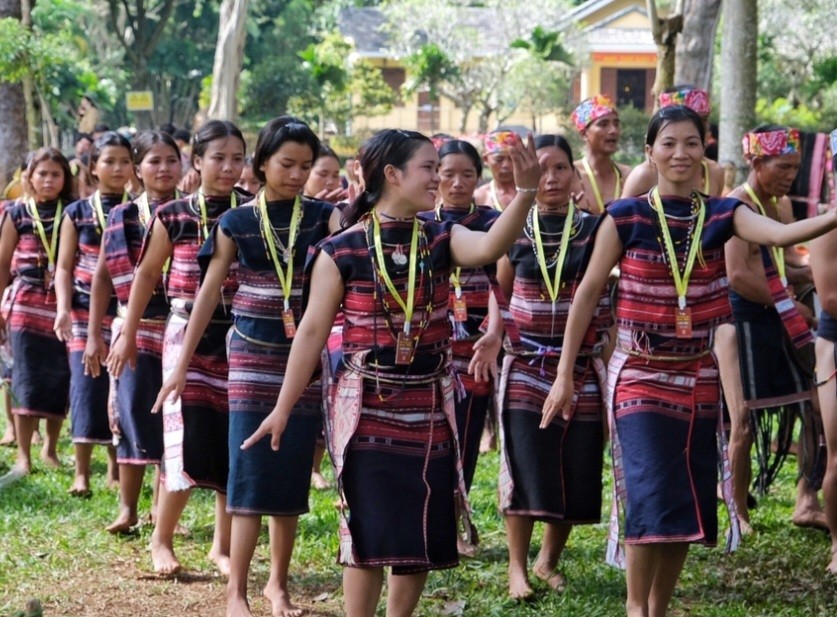 Gia Lai: Nỗ lực gìn giữ, bảo tồn nghề dệt thổ cẩm truyền thống của người đồng bào Gia Lai: Nỗ lực gìn giữ, bảo tồn nghề dệt thổ cẩm truyền thống của người đồng bào