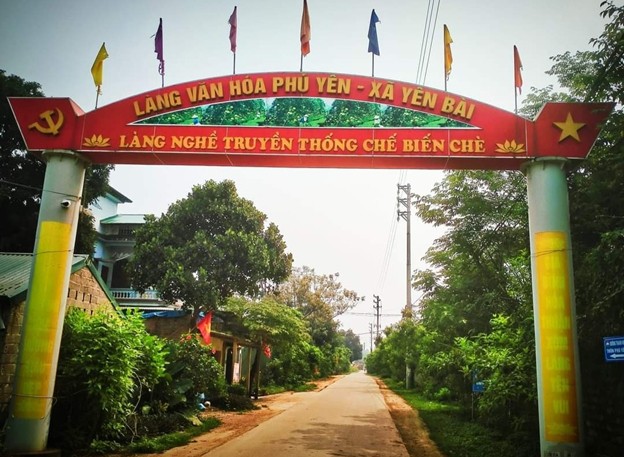 Cổng vào làng nghề truyền thống chế biến chè Phú Yên Cổng vào làng nghề truyền thống chế biến chè Phú Yên