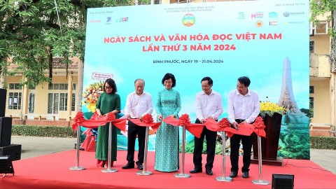 binh phuoc huong ung xay dung va phat trien van hoa doc