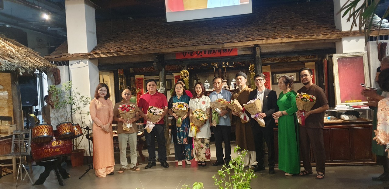 Khai mạc hoạt động văn hóa 'Giữ nghề xưa trên phố' năm 2024 Khai mạc hoạt động văn hóa 'Giữ nghề xưa trên phố' năm 2024