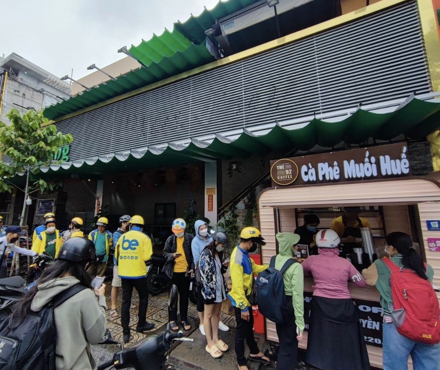 Cửa hàng cà phê muối của anh Nguyễn Tấn Thành ở thành phố Huế Cửa hàng cà phê muối của anh Nguyễn Tấn Thành ở thành phố Huế