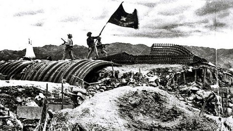 Chương trình nghệ thuật "Điện Biên Phủ - Mốc vàng lịch sử"