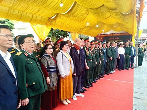 “Bảo tàng gia đình” ở thành phố hoa phượng đỏ