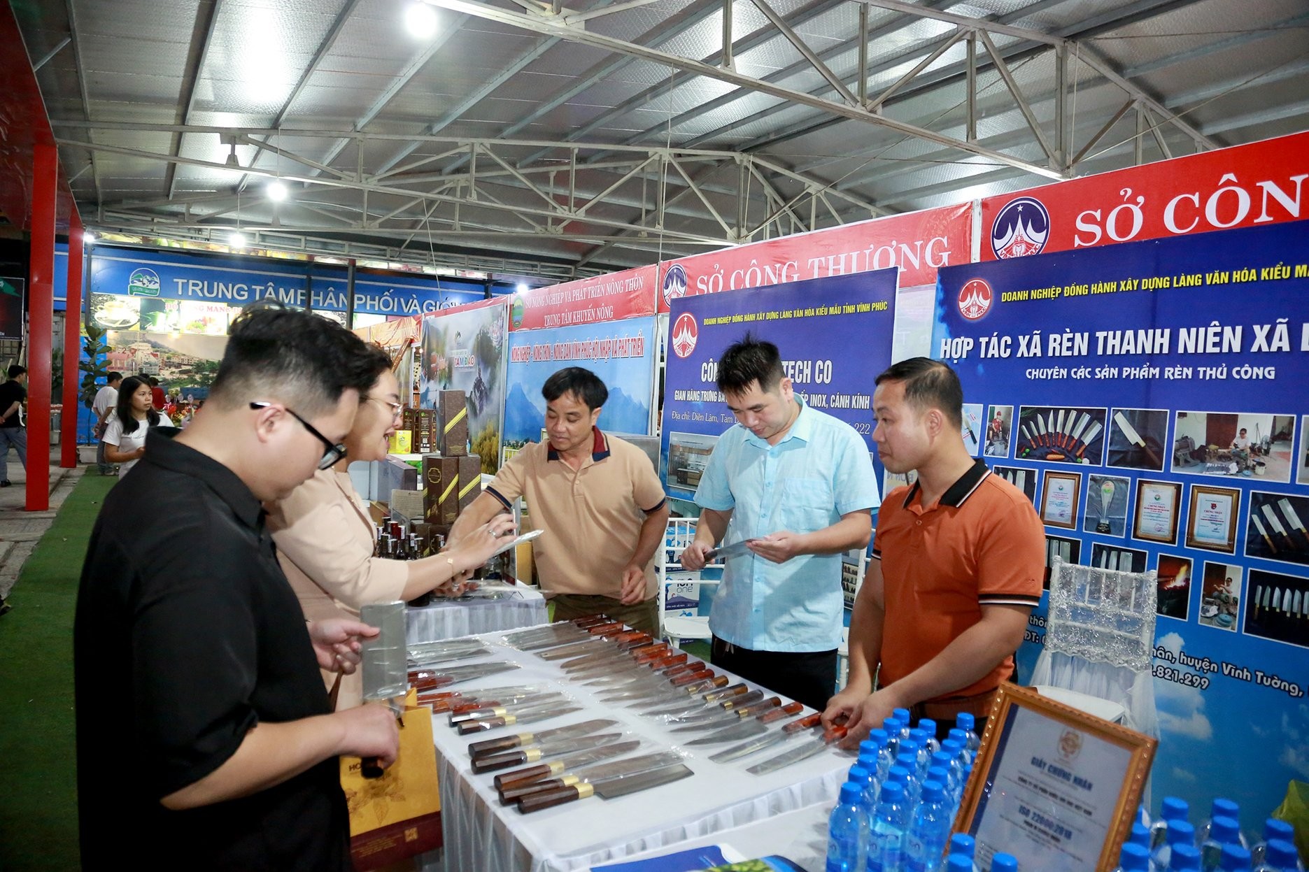 Làng nghề rèn Bàn Mạch khai thác thế mạnh du lịch